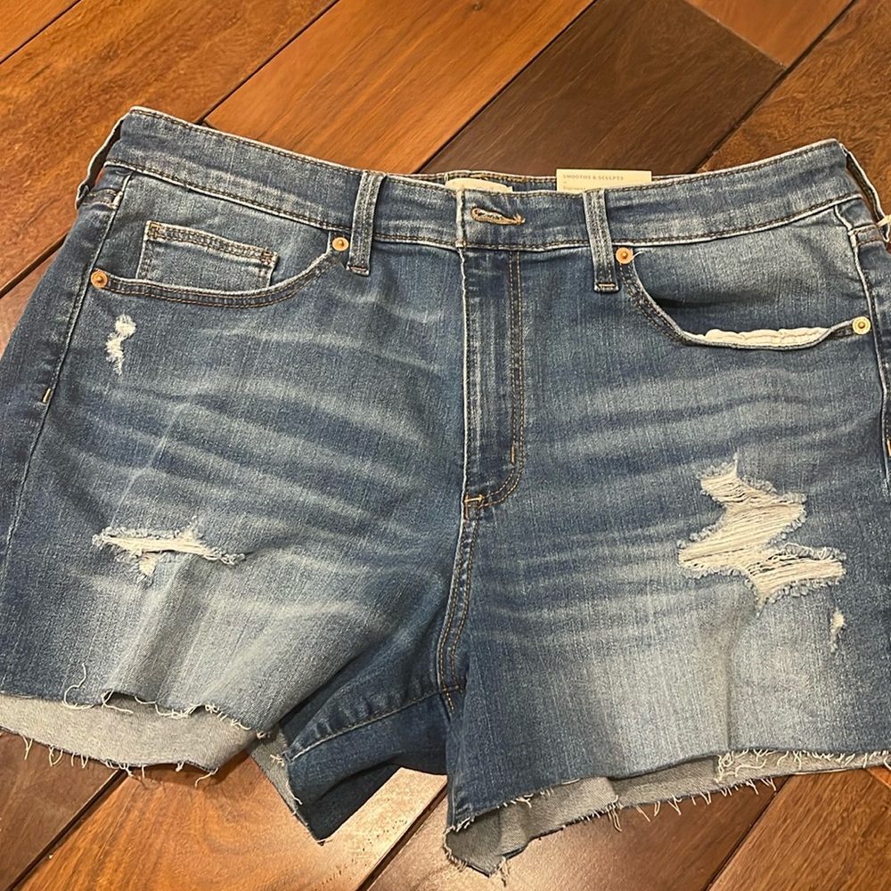 cute distressed shorts